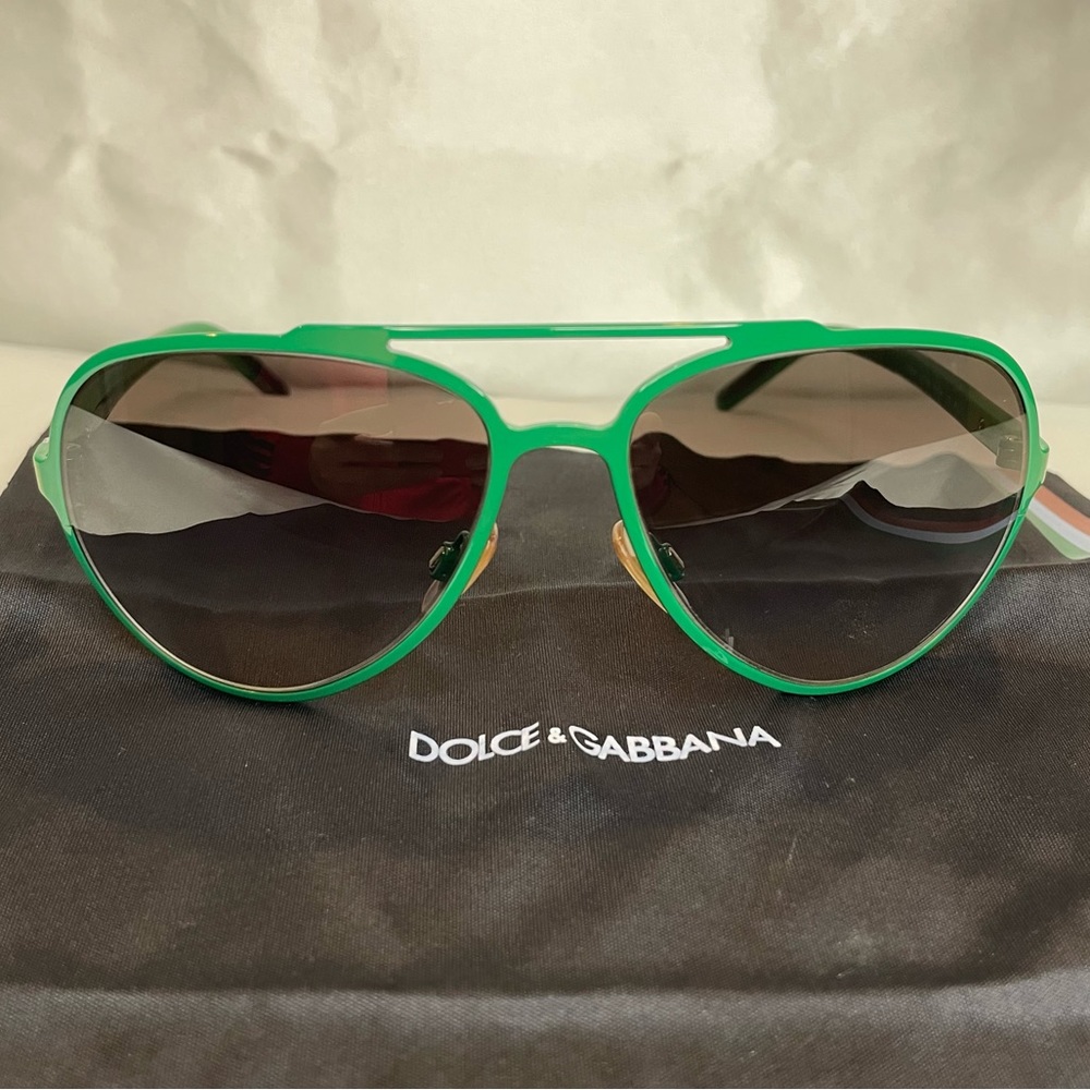 DOLCE & GABBANA Classic Aviator Green Sunglasses Unisex. Small